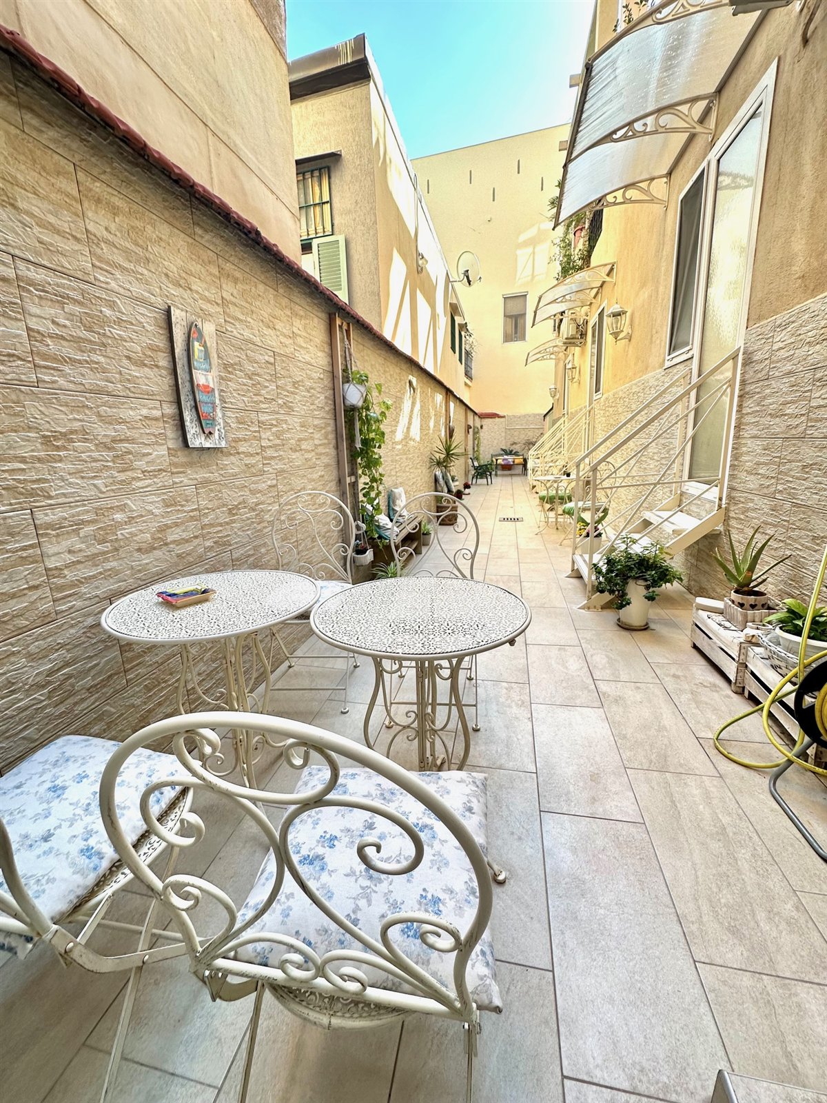 La terrazza autentica e luminosa di Gloves Rooms
