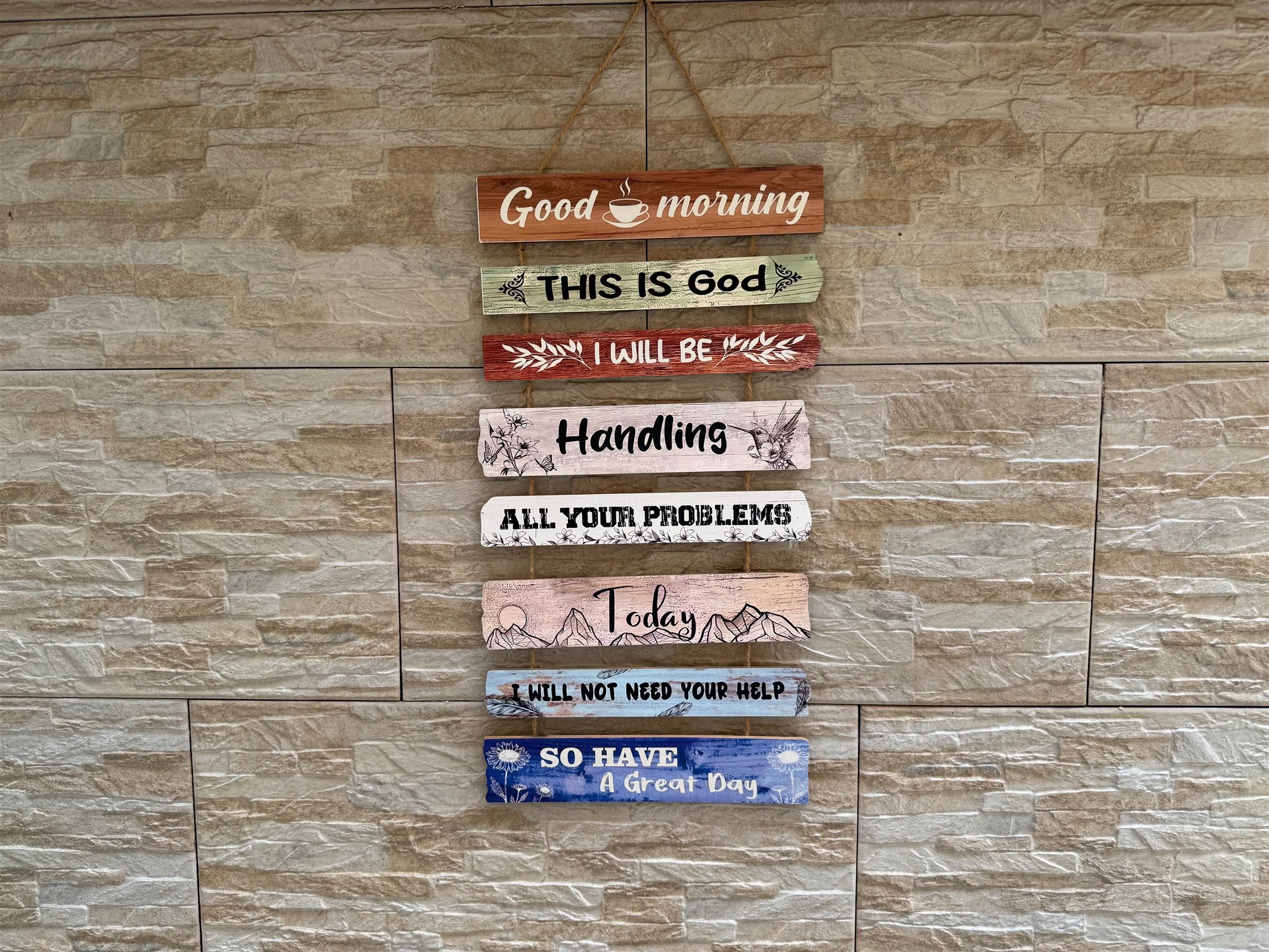 Decorazione colorata con un messaggio di buongiorno